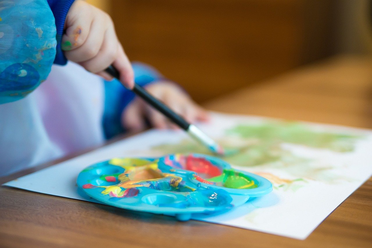 6 reasons why art and crafts are so important for child